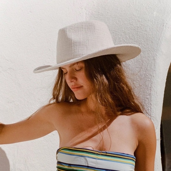 Lack of Color The Sandy - Ivory Tweed new with tags size large - Picture 2 of 10